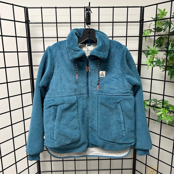 NEW Passenger Awaken Recycled Deep-Pile Sherpa Fleece in Washed Blue, size XS. - Picture 2 of 5